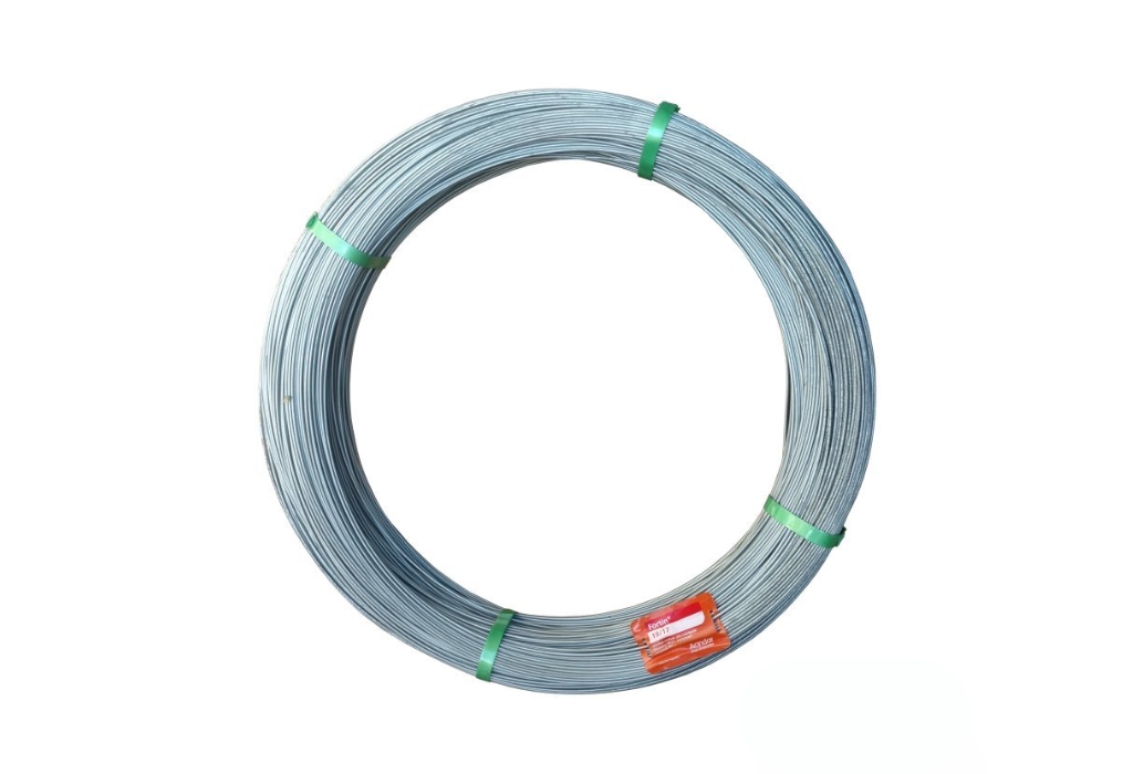 Descubre la excelencia en cercas de acero con el Fortín 19/17. Ideal para corrales de animales dóciles como cabras, ovejas, alpacas y más en Argentina. Protege tus terrenos con la calidad inigualable de nuestro producto. ¡Contáctanos hoy para obtener la mejor solución en cercados!